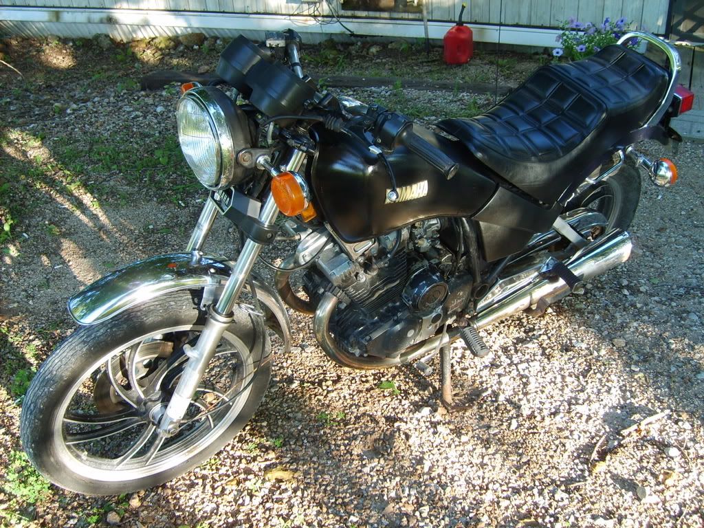 83YamahaXS400black.jpg