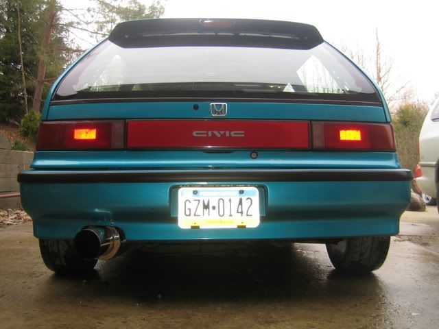 http://i229.photobucket.com/albums/ee111/tooslojetta/civic086.jpg