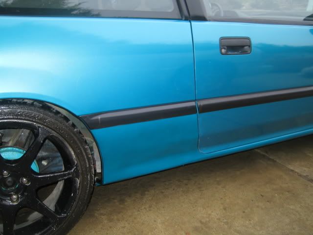 http://i229.photobucket.com/albums/ee111/tooslojetta/civic090.jpg