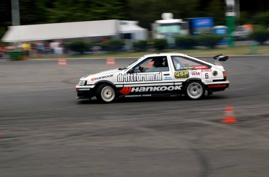 [Image: AEU86 AE86 - King of Europe 2008  Round7....-3. 8. 08]