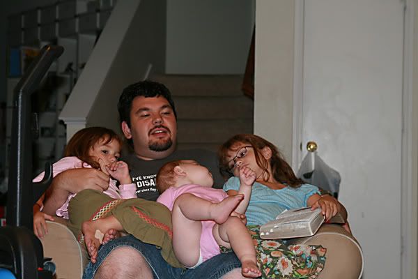 dad and his girls