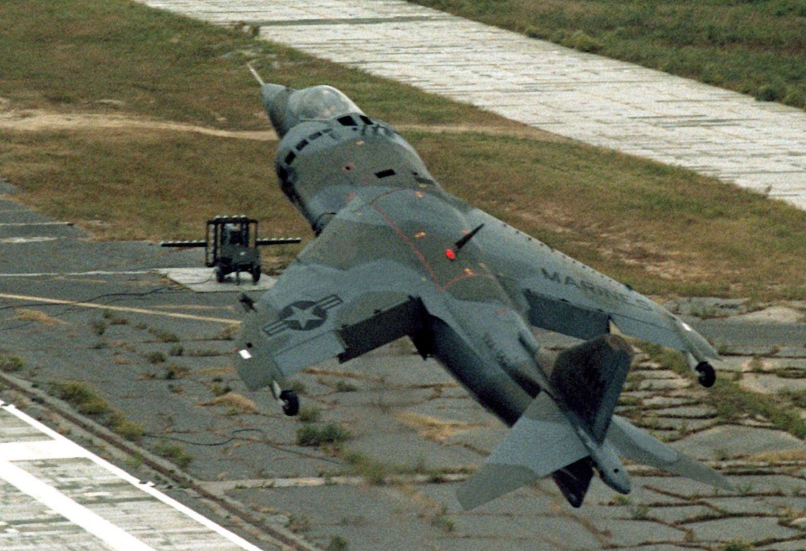 AV-8A_VMA-231_taking_off_Bogue_1978_zpsuzne26zl.jpeg