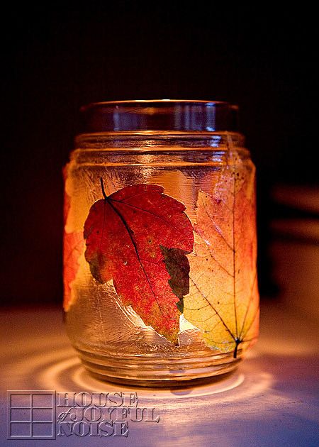 10_Decorating-candle-jar-with-Autumn-Lea